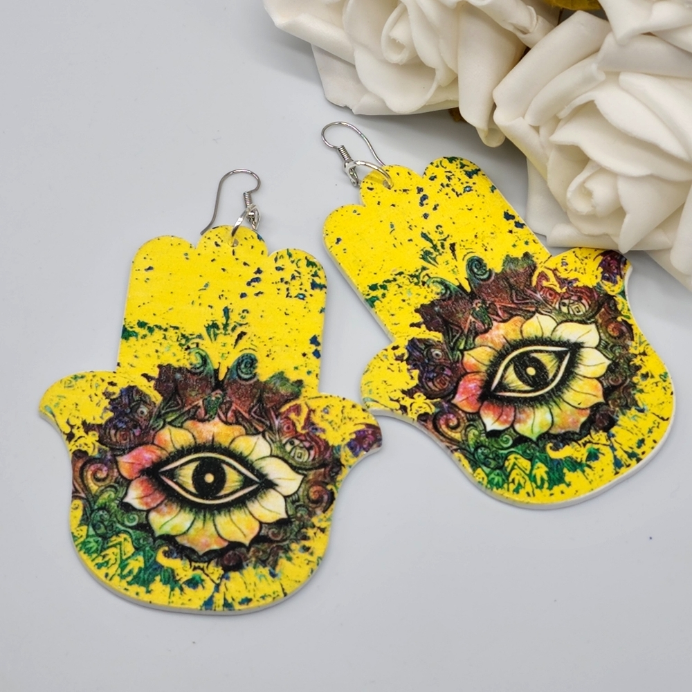 🔥10 for $30🔥 bundle for SUPER DEAL Jewelry Large Wood Hamsa Earrings